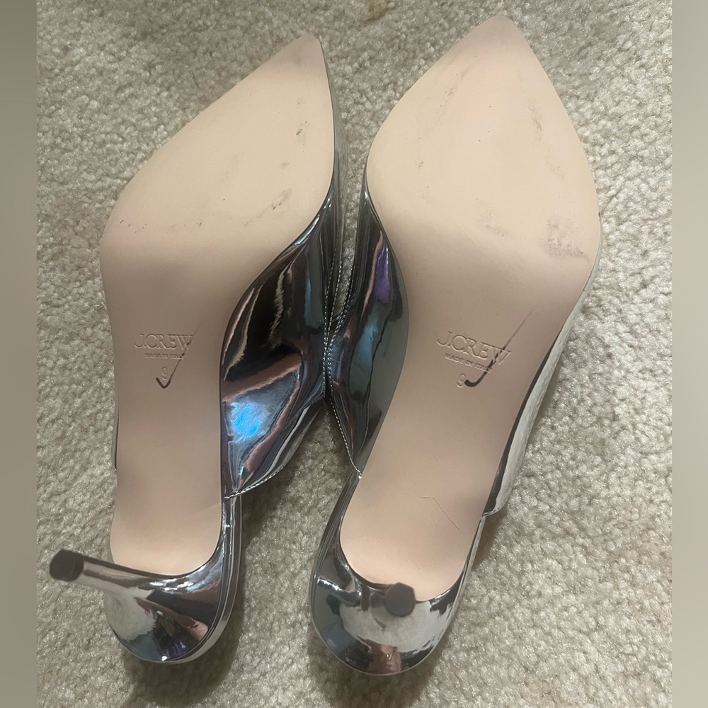 NWOT J. Crew Silver Colette mule heels in Italian specchio leather - Picture 3 of 3